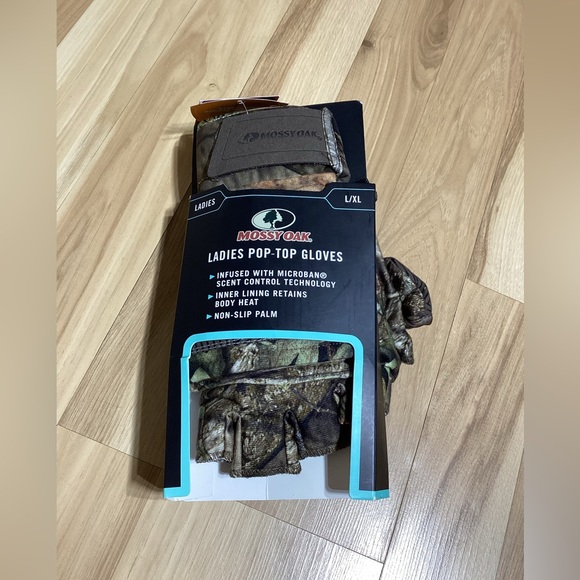 Mossy Oak Accessories - Mossy Oaks Camo Ladies Pop Top Gloves Size L/XL